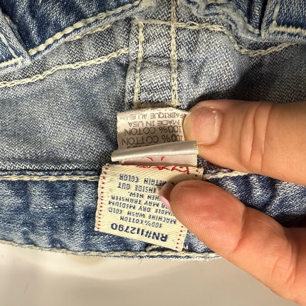 True Religion Women’s Blue Jeans - Picture 2 of 6